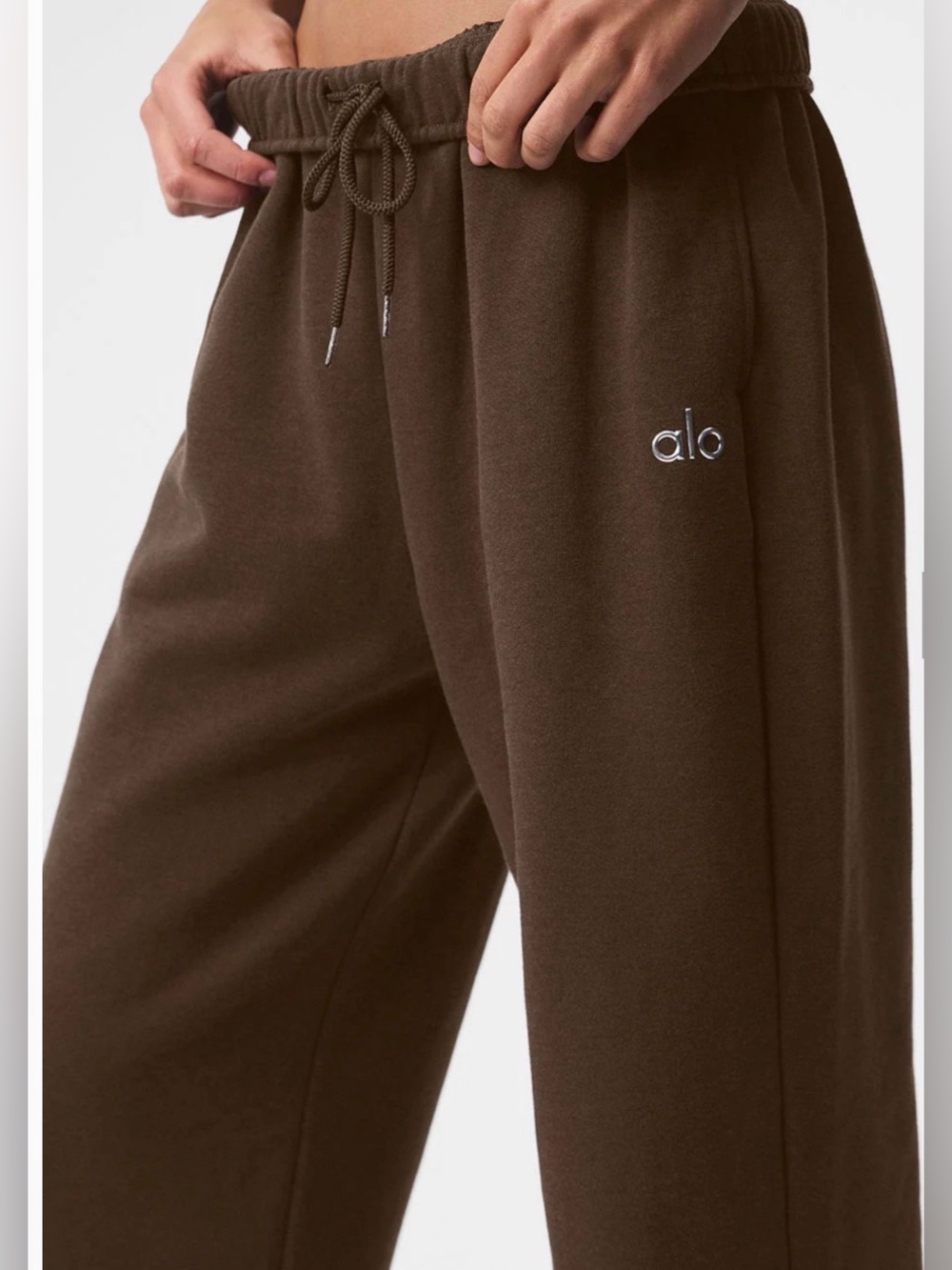 ALO accolade straight leg sweatpants color espresso